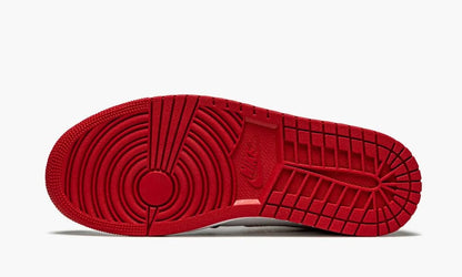 Air Jordan 1 Mid 'Metallic Red'